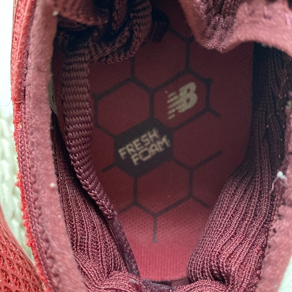New Balance - Picture 4 of 6